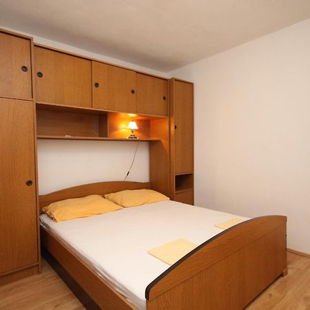 Apartments By The Sea Basina, Hvar - 8749 Vrbanj Room photo